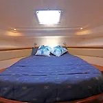 ספינת מלון Private Yacht, We Our Guests *